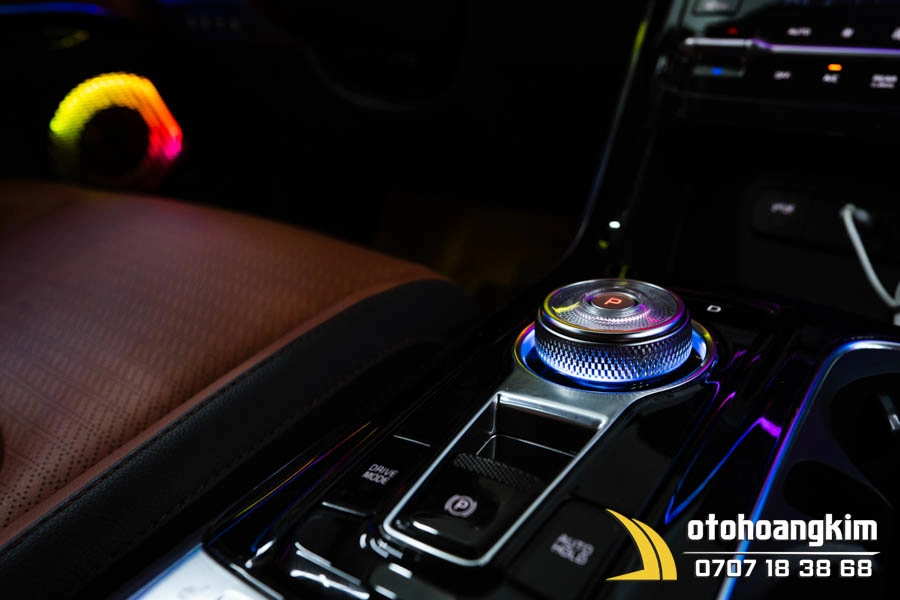 Đèn Led Nội Thất Có Núm Điều Khiển Cho Xe Kia Carnival - Ảnh 1
