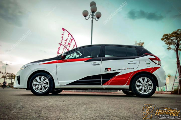 Tem Xe Toyota Yaris - TYA010 - Ảnh 1