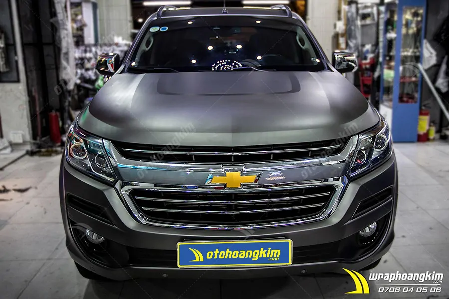 Dán đổi màu xám mờ Chevrolet Trailblazer - Ảnh 4