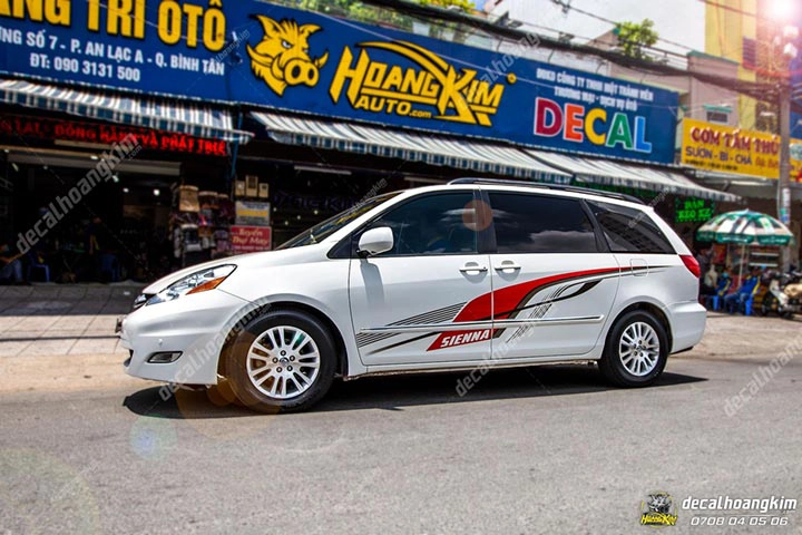 Tem Xe Toyota Sienna - TSI001 - Ảnh 1