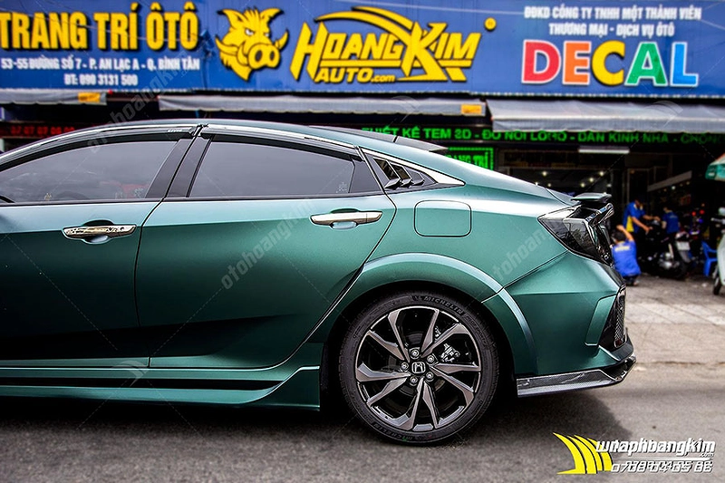 Dán đổi màu mờ bóng đá quý xanh ánh kim Honda Civic