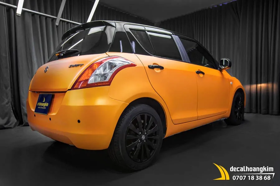 Dán đổi màu Cam lì (Matte Orange) xe Swift - Ảnh 7