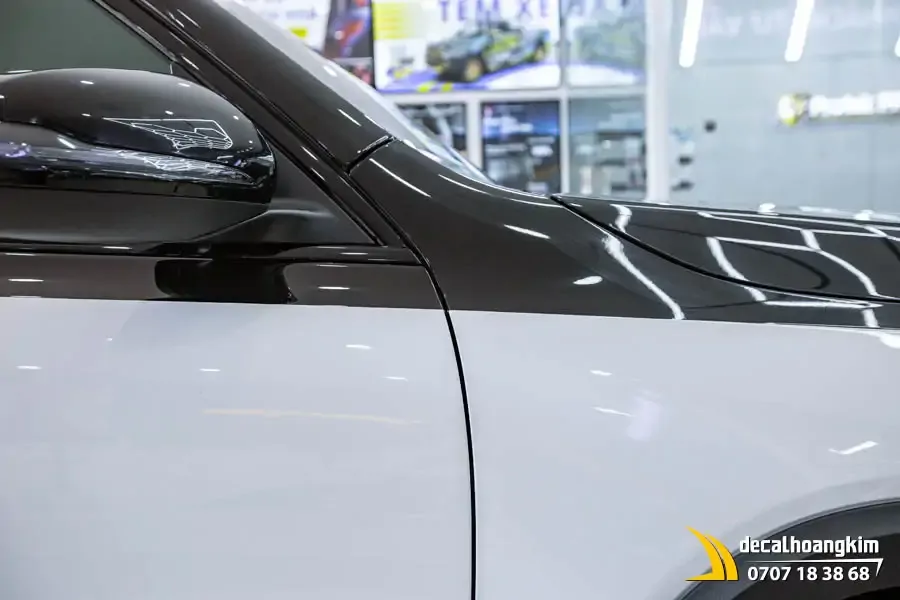 Mercedes GLB 35 dán đổi màu phong cách Maybach - Ảnh 8