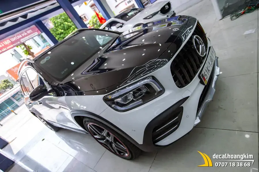 Mercedes GLB 35 dán đổi màu phong cách Maybach - Ảnh 5