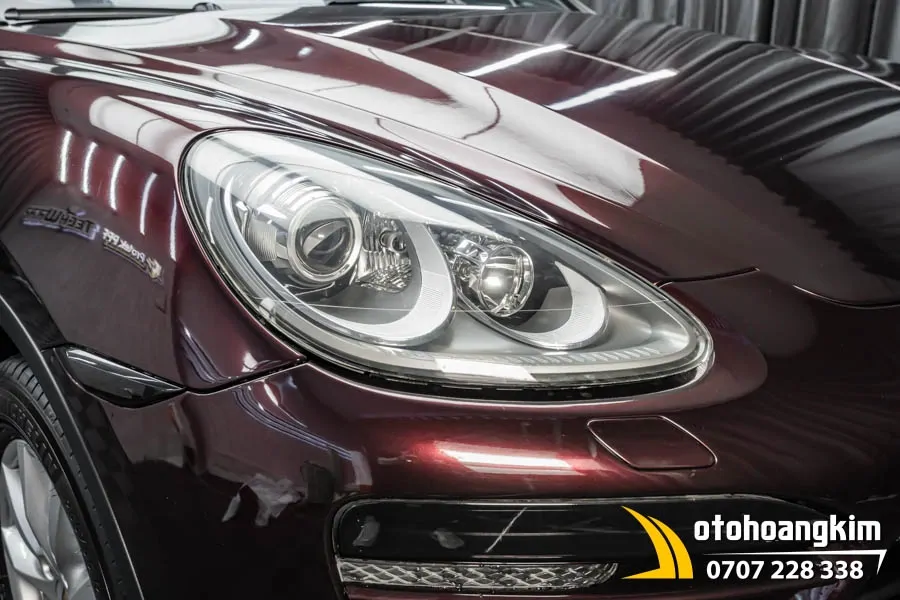 Dán đổi màu đỏ rượu vang xe Porsche - Ảnh 6