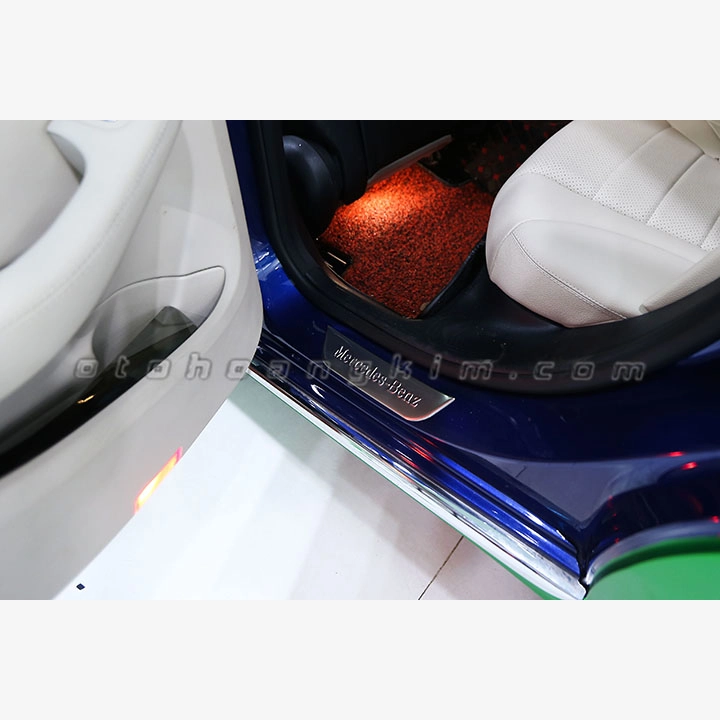 Nẹp bước chân ngoài Mercedes benz GLC  [2006-2020]