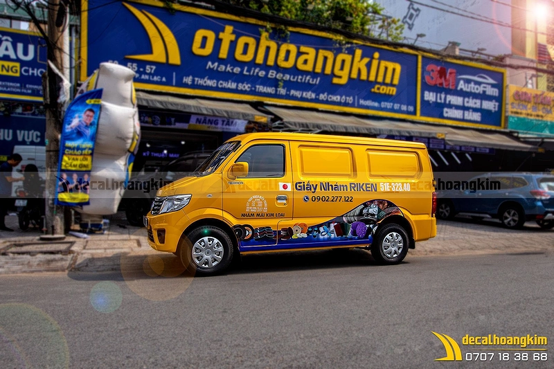 Dán Quảng Cáo Trên Xe Ô Tô - DQC331