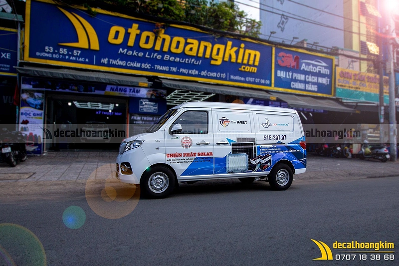 Dán Quảng Cáo Trên Xe Ô Tô - DQC336