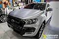 Dán đổi màu nhôm xước bạc Ford Ranger - ảnh 1