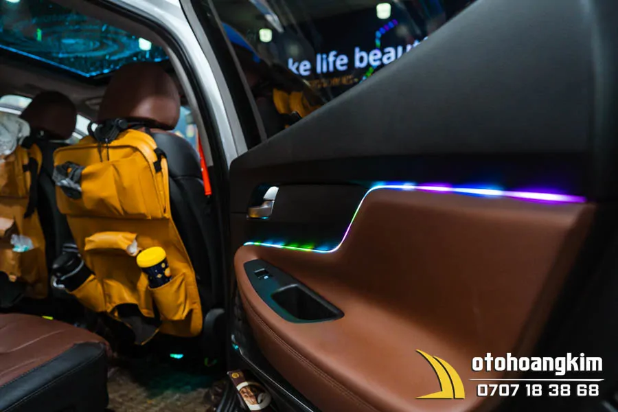 Led Nội Thất Ambient Ma Trận 22 Chi Tiết Xe Kia Carnival - Ảnh 2