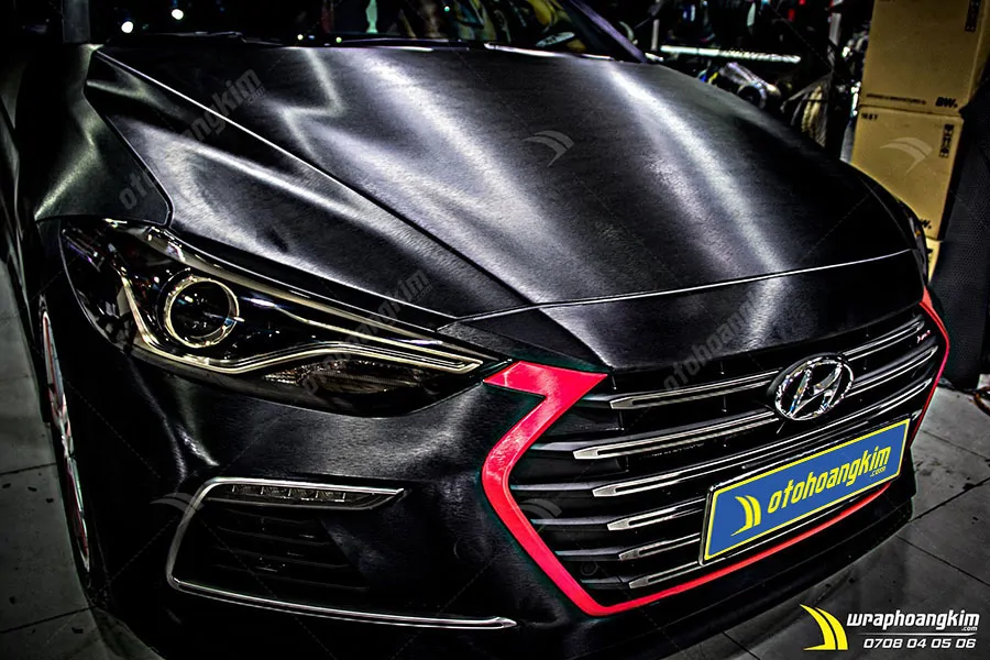 Dán đổi màu nhôm xước đen Hyundai Elantra - Ảnh 4