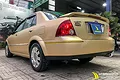 Dán đối màu nâu vàng mờ Ford Laser - ảnh 3