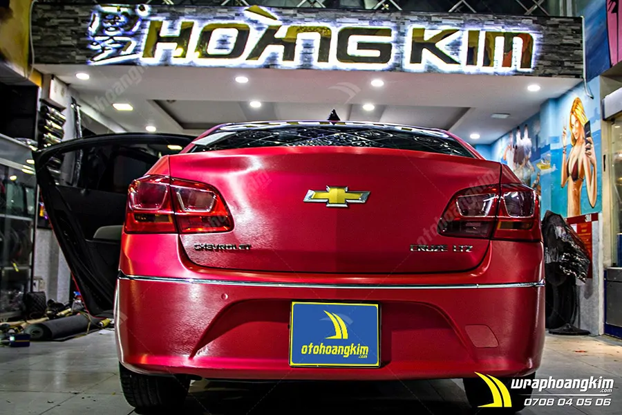 Dán đổi màu đỏ nhôm xước Chevrolet Cruze - Ảnh 7