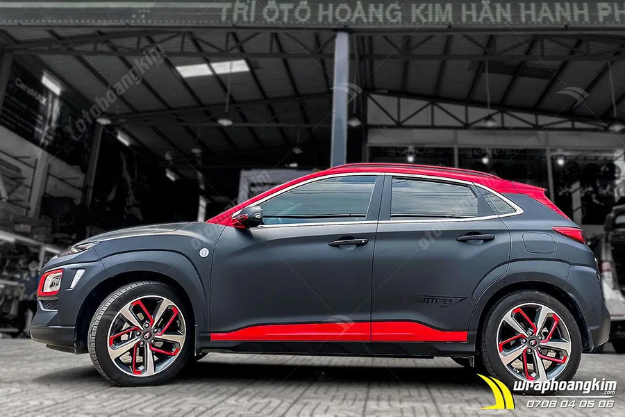 Dán đổi màu đen mờ Hyundai Kona - Ảnh 2