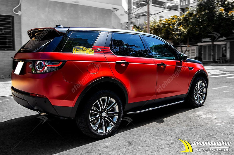 Dán đổi màu mờ bóng ngọc trai đỏ ánh kim Land Rover Discovery