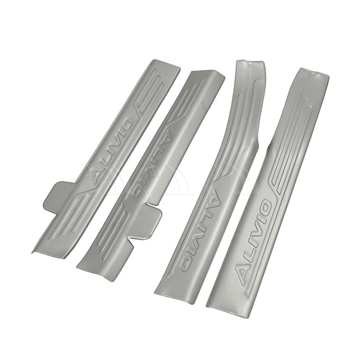 Nẹp bước chân Suzuki Ciaz Alivio [2017-2020] inox - Ảnh 1