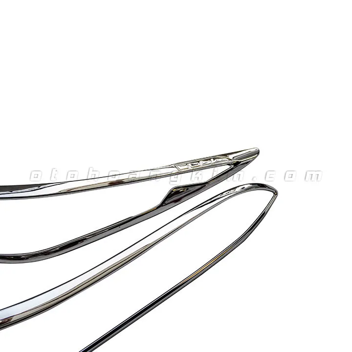 Viền đèn trước Fortuner [2020-2021] crom - Ảnh 2