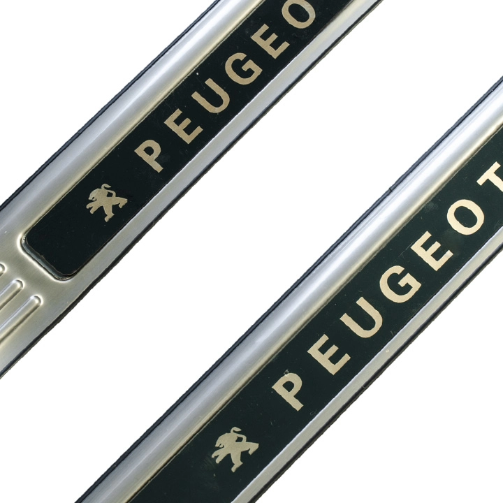 Nẹp Bước Chân Ngoài Peugeot 2008 Inox - Ảnh 1