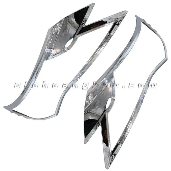 Viền đèn trước Mitsubishi Pajero [2016-2020] - Ảnh 2