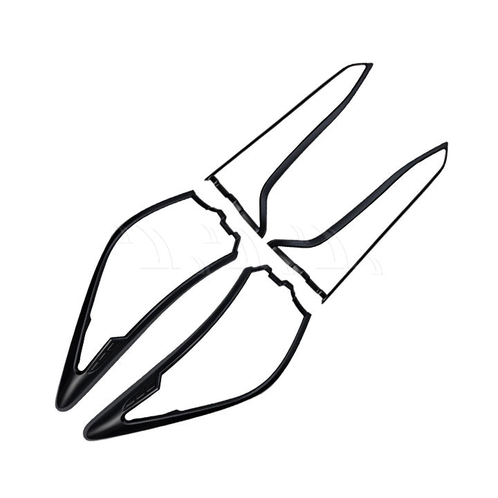 Viền đèn sau  Toyota Fortuner [2020-2021] đen - Ảnh 1