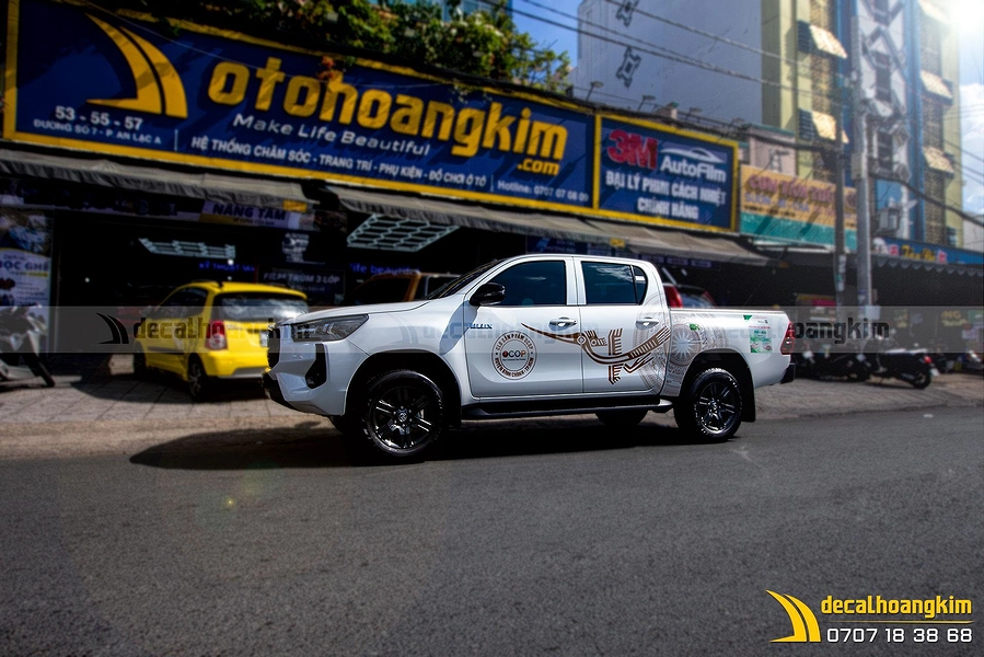 Tem Xe Toyota Hilux - THI038 - Ảnh 1