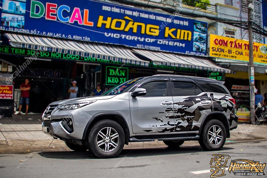 Tem Xe Toyota Fortuner - TFO054 - Ảnh 1