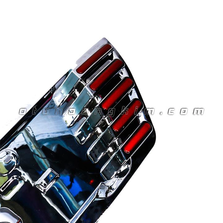 Ốp biển số xe Toyota Fortuner [2016-2019] Trung Quốc có đèn