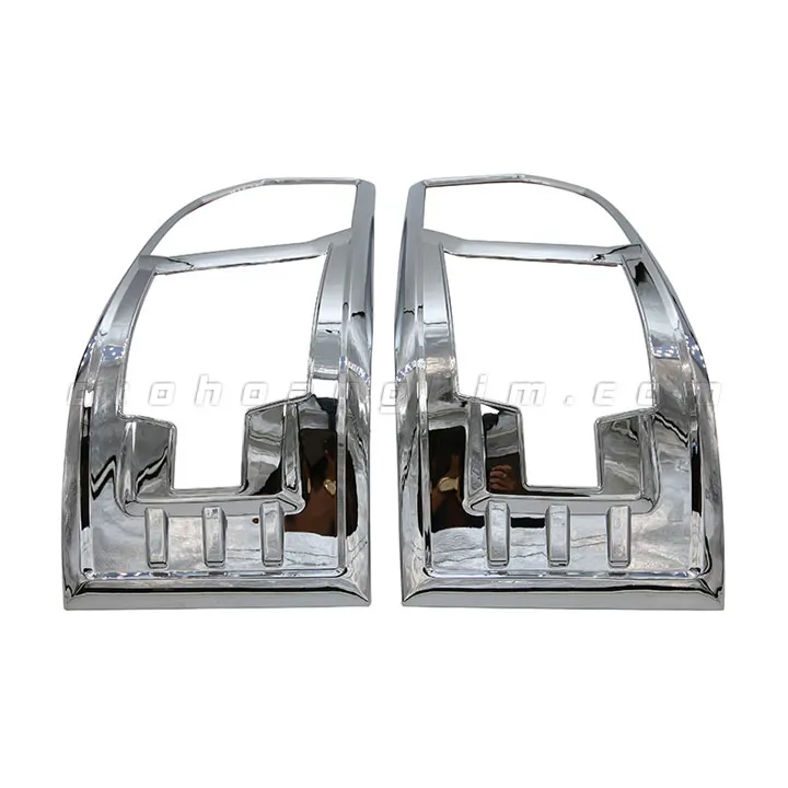 Viền đèn trước Toyota Hiace [2017-2020] - Ảnh 3