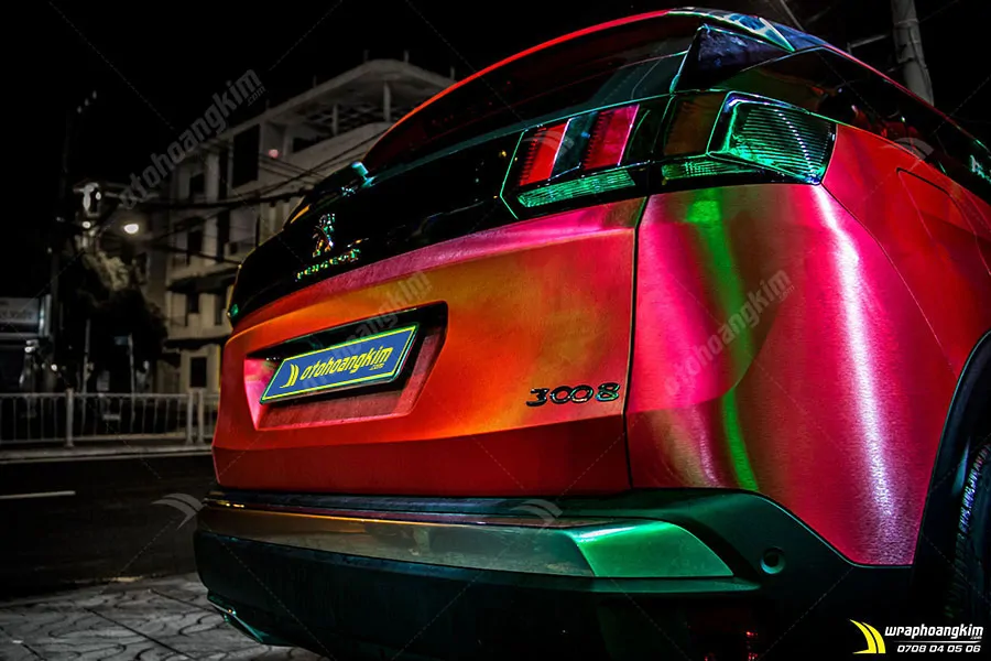Dán đổi màu nhôm xước đỏ Peugeot 3008 - Ảnh 6