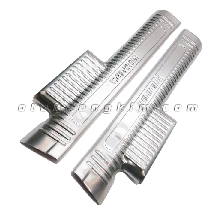 Nẹp bước chân trong Mitsubishi Attrage [2015-2020] - Ảnh 3