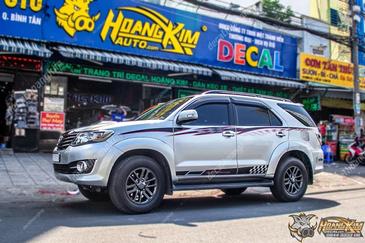 Tem Xe Toyota Fortuner - TFO043 - Ảnh 1