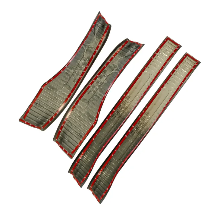 Nẹp Bước Chân TrongToyota Corolla Cross 2020 Cacbon - Ảnh 2