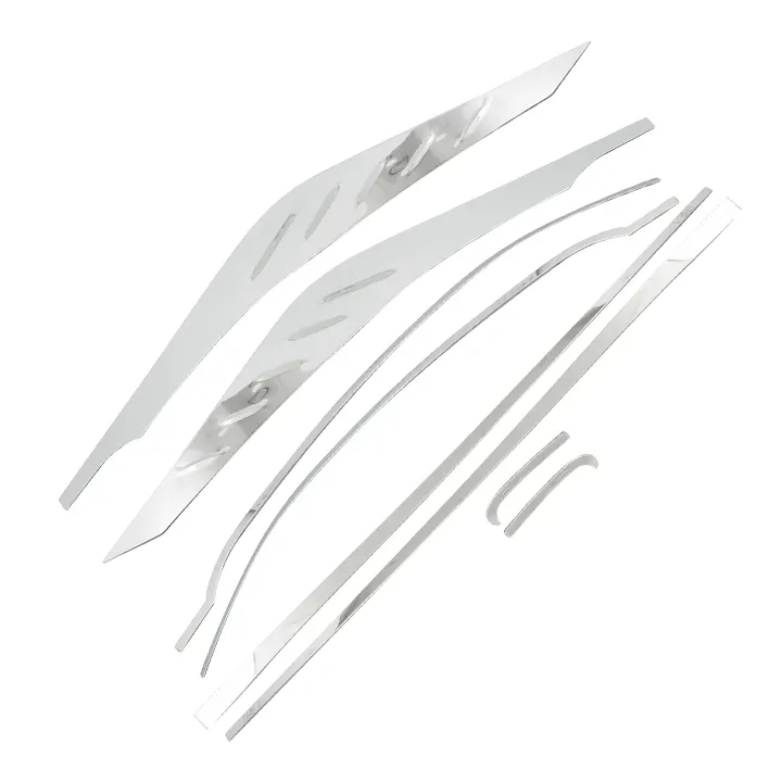 Viền Cong Kính Toyota Veloz/Avanza 2022 8 Chi Tiết - Ảnh 3