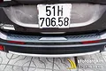 Chống trầy cốp sơn Mitsubishi Outlander nhựa đen - ảnh 1
