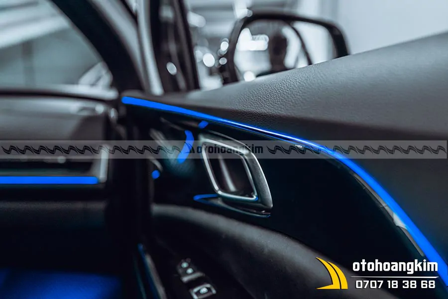 Led nội thất Kia Carnival - Ảnh 2