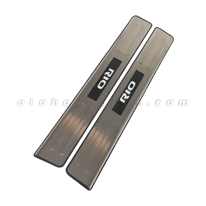 Nẹp bước chân ngoài Kia Rio [2013-2019] có đèn - Ảnh 2