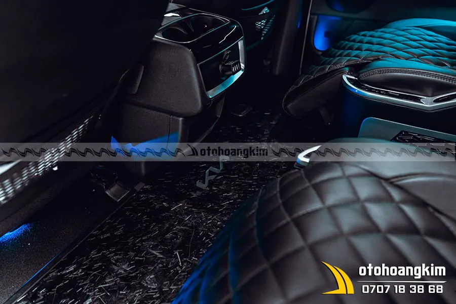 Sàn cacbon cho xe 7 chỗ Kia Carnival - Ảnh 4