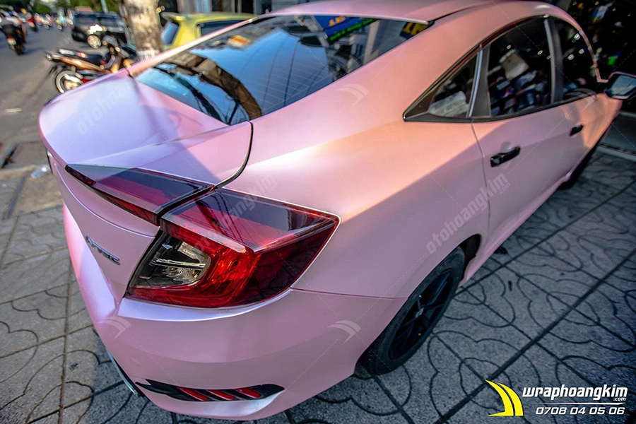 Dán đổi màu mờ bóng hồng phấn ánh kim Honda Civic - Ảnh 1