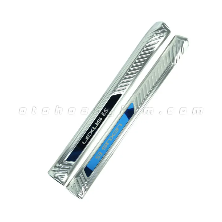 Nẹp bước chân trong Lexus ES [2019-2020] - Ảnh 2