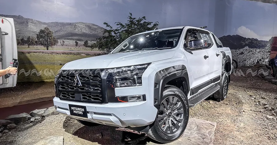 Ốp cua lốp Triton 2024 mẫu đinh - Ảnh 3