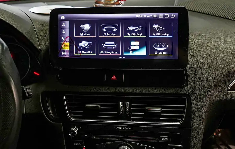 Màn hình Omas Audi Q5 2010