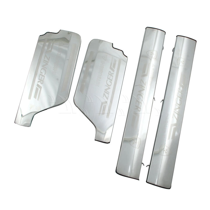 Nẹp bước chân trong Mitsubishi Zinger [2009-2019] inox - Ảnh 1