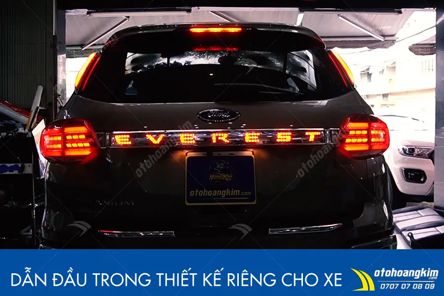 Đèn led cốp sau Ford Everest - Ảnh 3