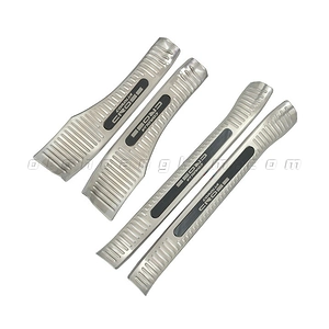 Nẹp bước chân trongToyota Corolla Cross [2020] inox