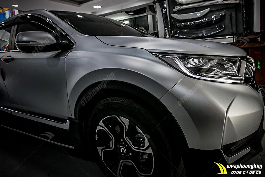 Dán đổi màu bạc mờ Honda Crv - Ảnh 4