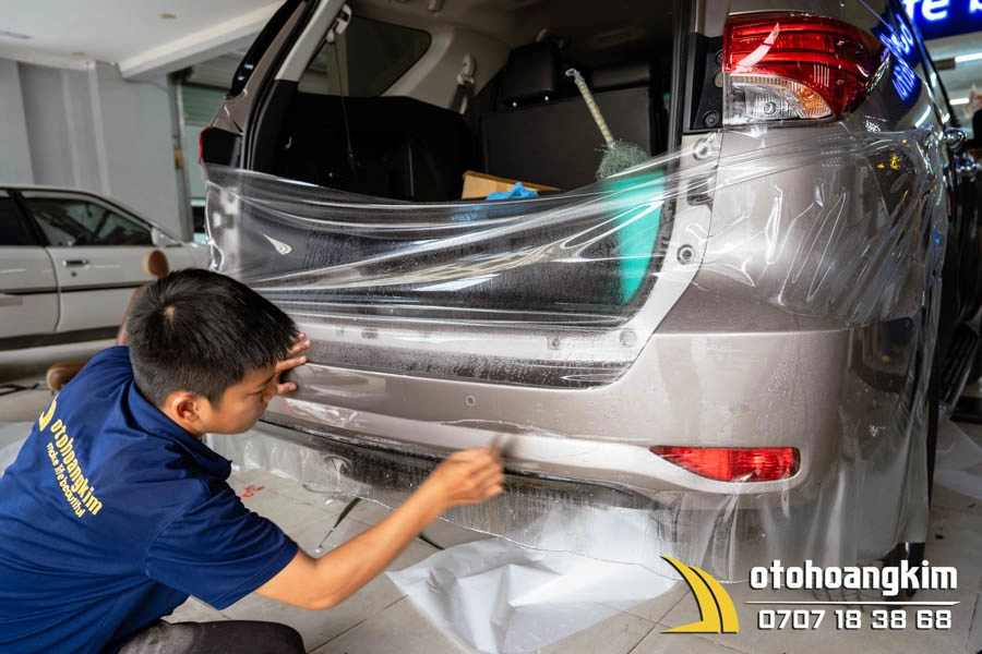Dán PPF Toyota Fortuner chống trầy xước ô tô - Ảnh 1