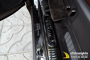 Nẹp Bước Chân Trong Toyota Innova 2023+ Titan