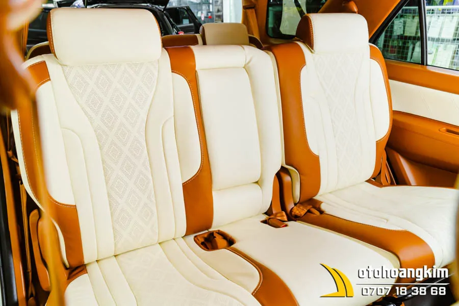 Bọc Ghế Da Nappa Fortuner - Ảnh 6
