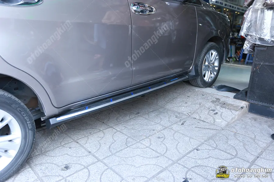Bệ Bước Ngoài Toyota Innova - Ảnh 4