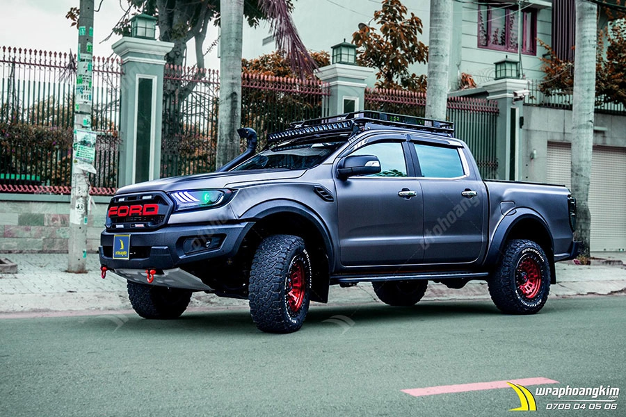 Dán đổi màu xám mờ Ford Ranger - Ảnh 1
